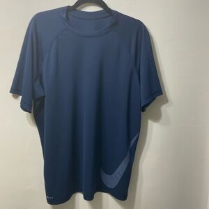 NIKE DRI-FIT,LARGE SIDE LOGO,DARK BLUE, SHORT SLEEVE,SPORT T-SHIRT.SIZE-…